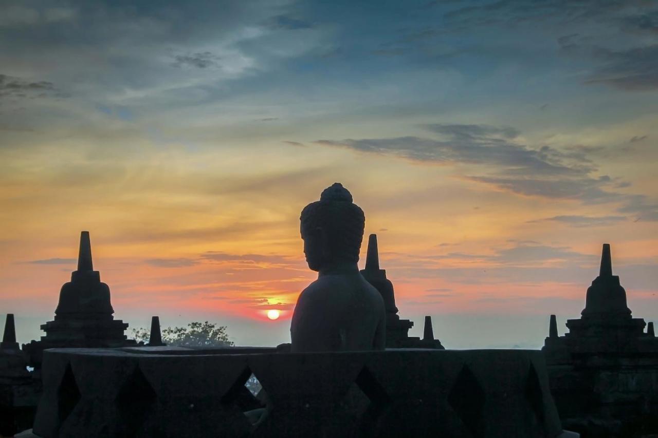 The Omah Borobudur Магеланг Екстериор снимка