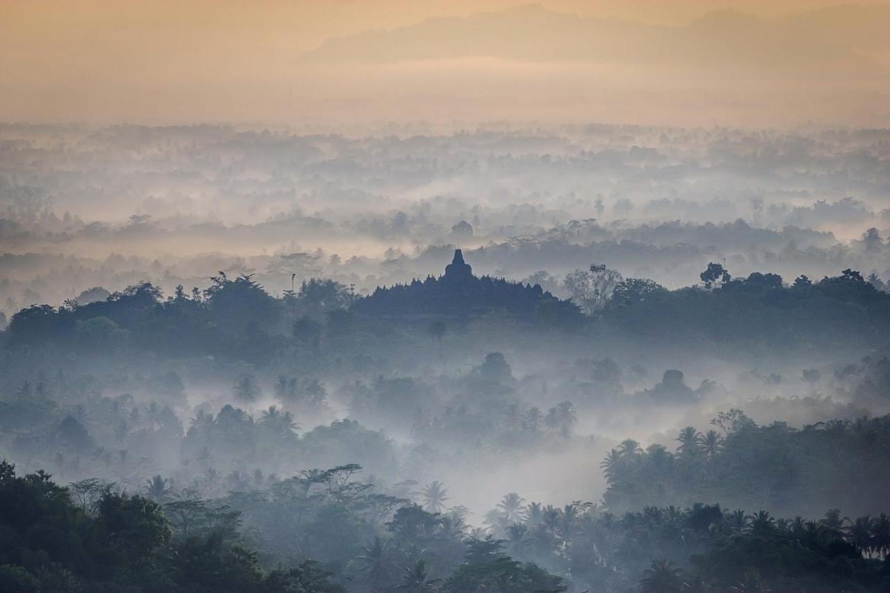 The Omah Borobudur Магеланг Екстериор снимка
